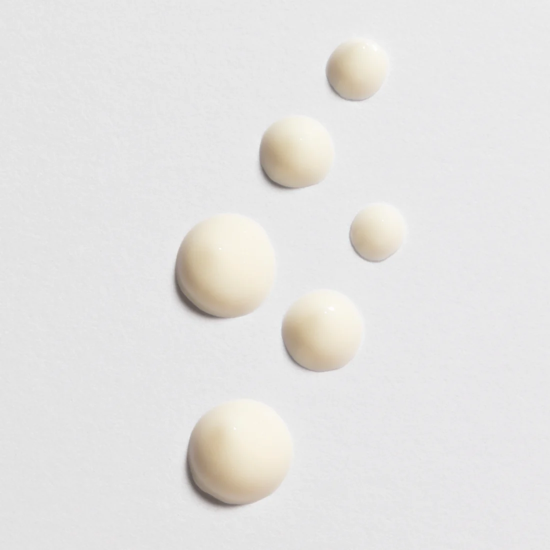 Glow Awakening Eye Cream - Image 2