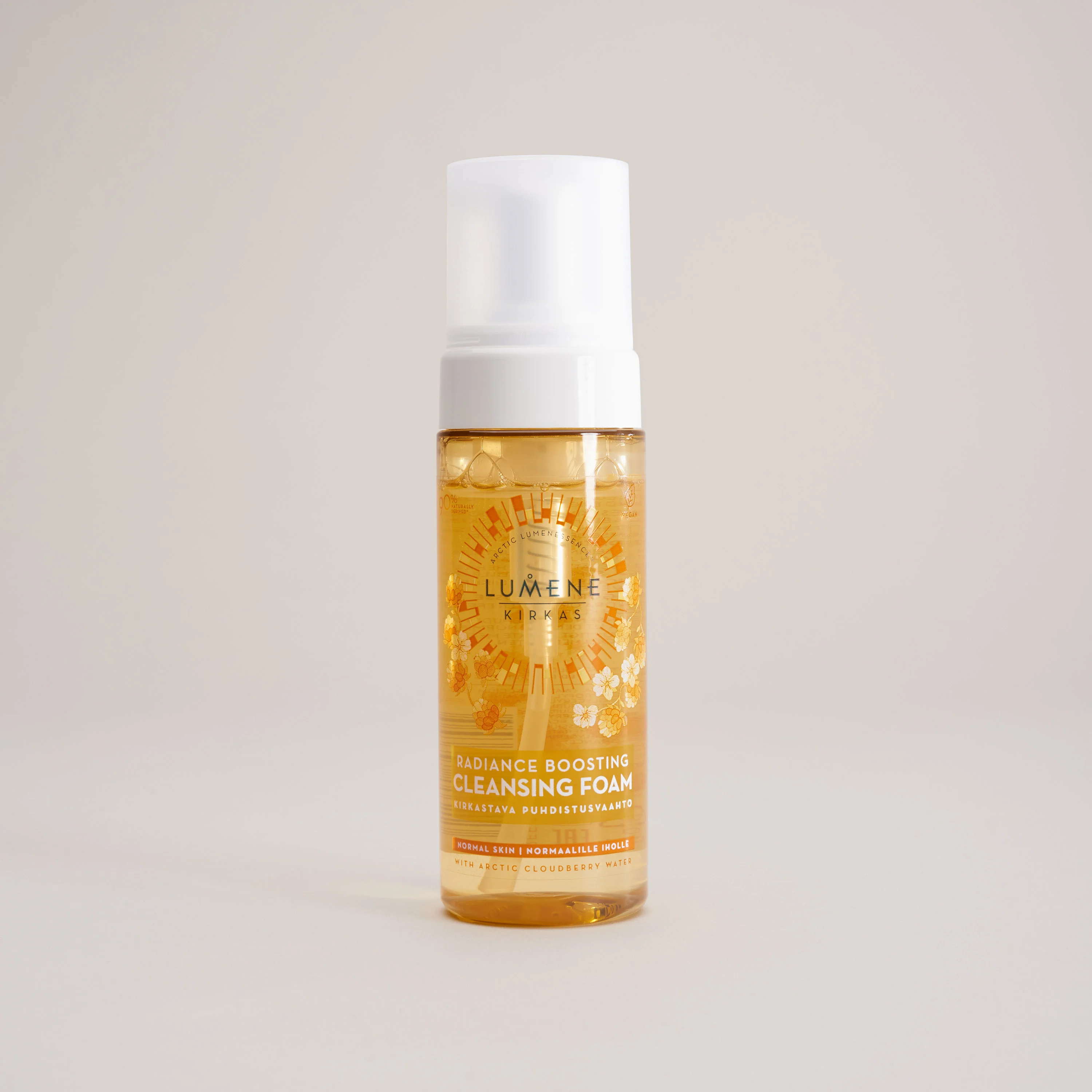 KIRKAS Radiance Boosting Cleansing Foam